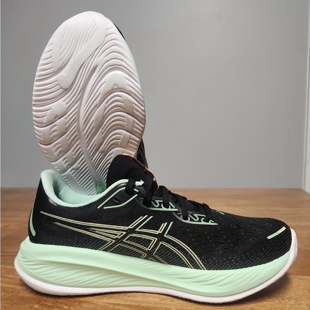 ASICS Gel Cumulus 26 Women’s 9 Athletic Shoes